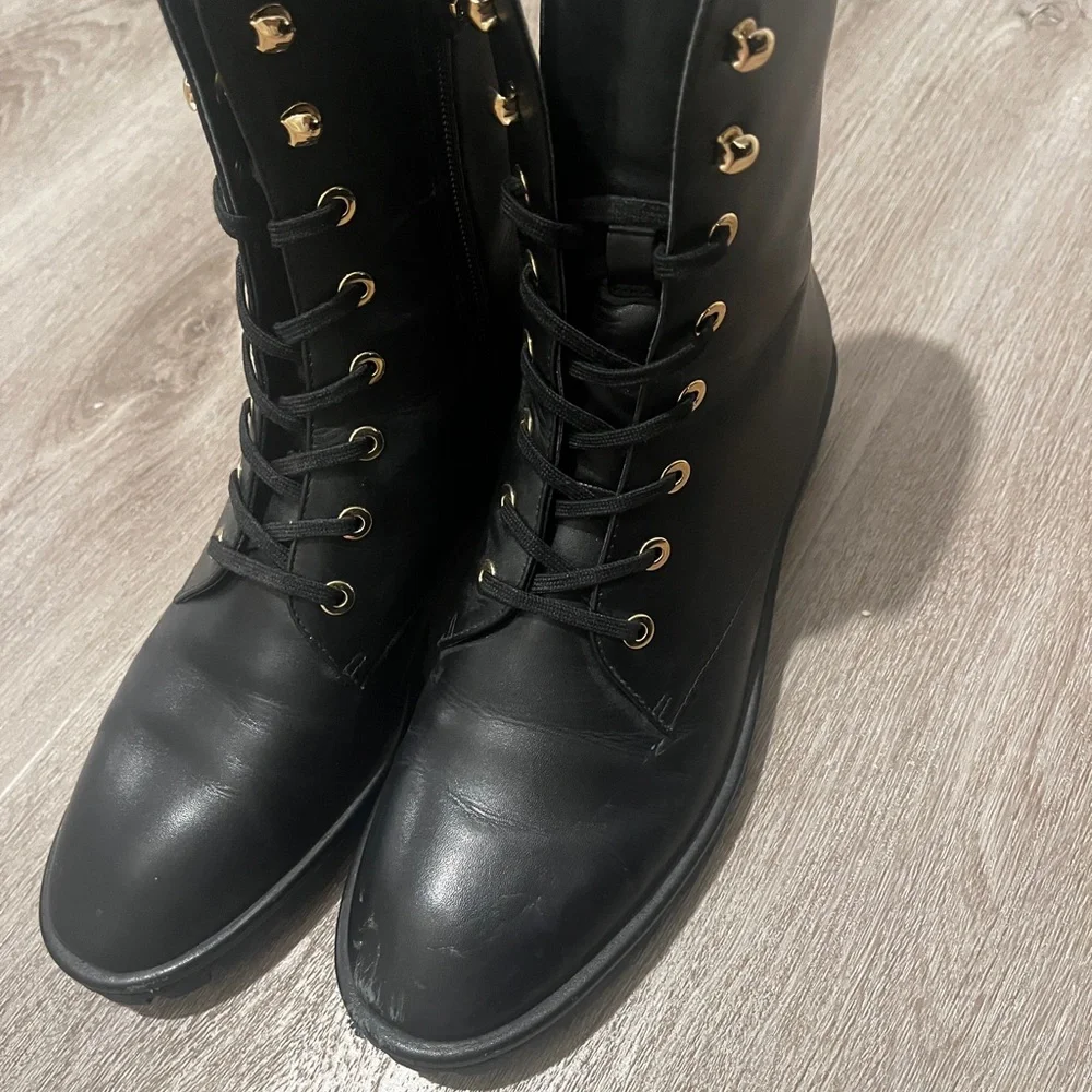 Stuart Weitzman Black lace up boots size 6.5 - Picture 1 of 7